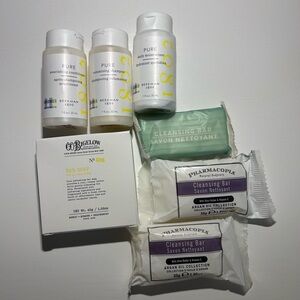 FREEBIE READ FIRST Beekman 1802 Skincare Collection - White and Green